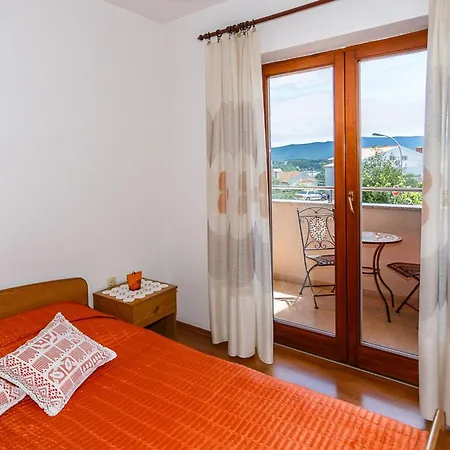Apartment Comfortable And Sunny Krk Krk Town