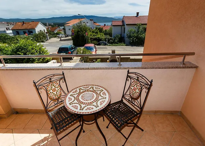 Comfortable And Sunny Krk Appartamento Krk Town